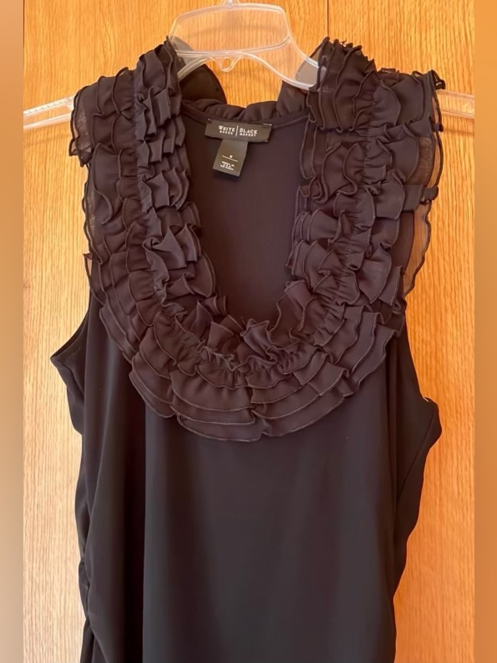 White House Black Market USA SMALL ruffle collar tank top blouse sleeveless EUC